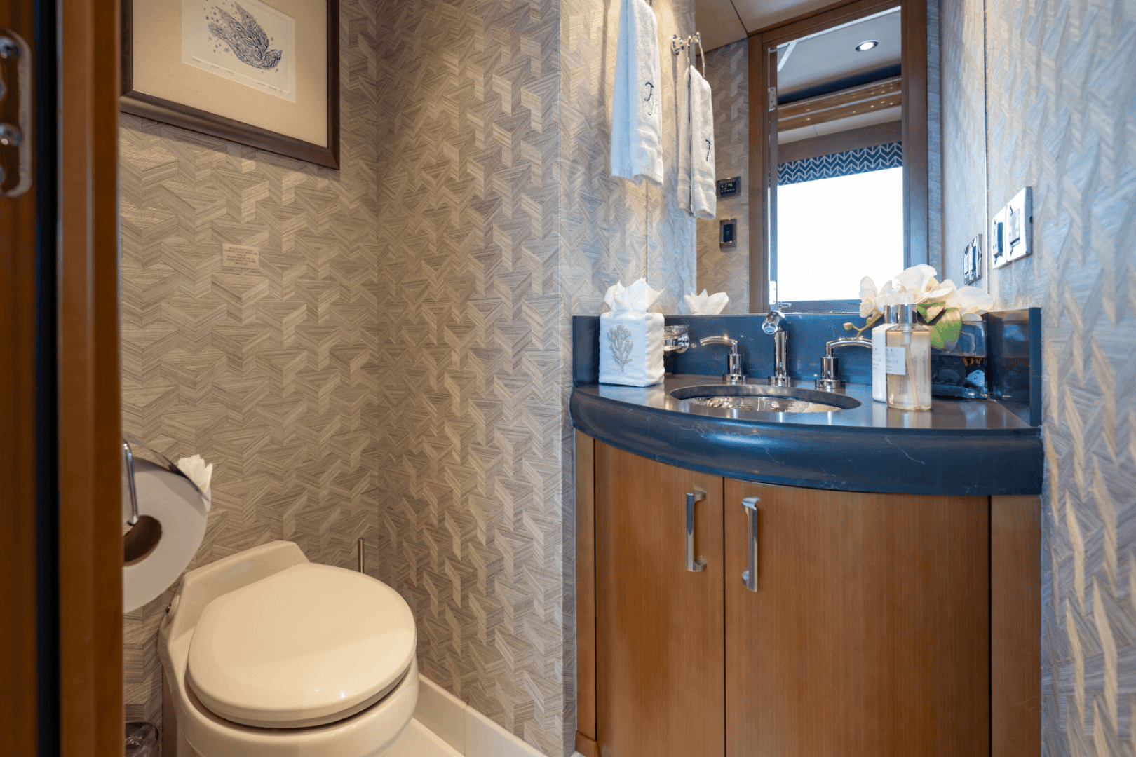 2014 Westport 40M — photo 94