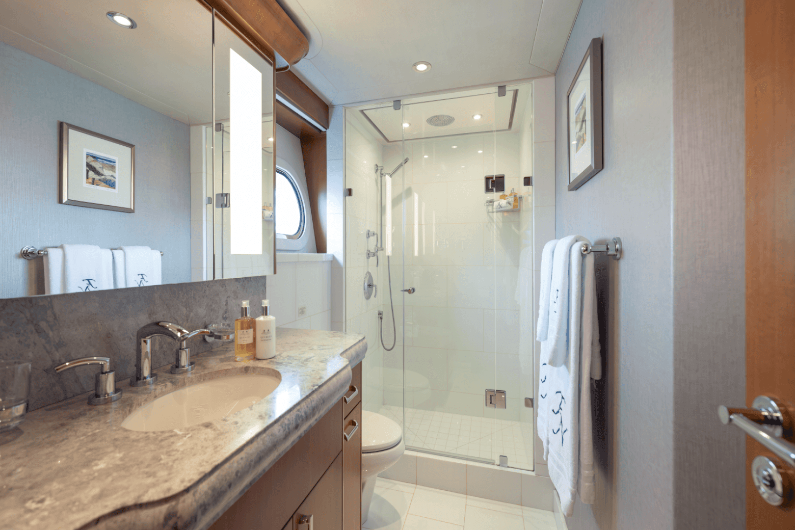 2014 Westport 40M — photo 82