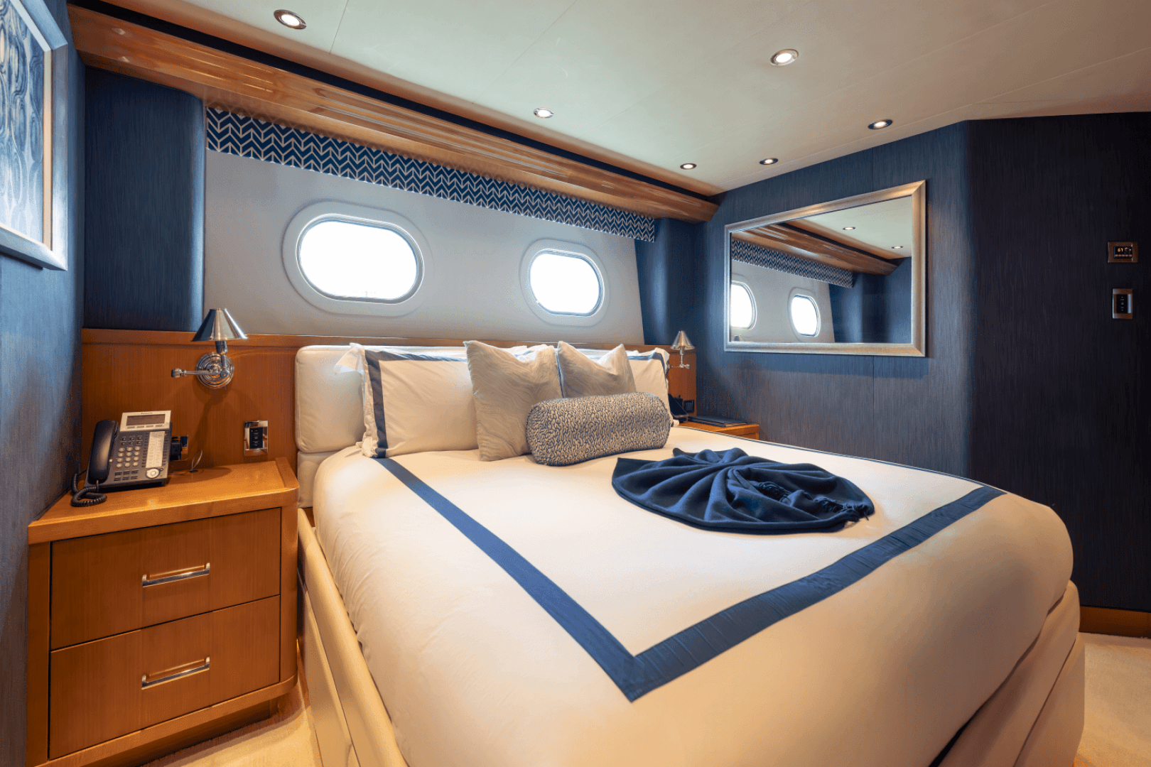 2014 Westport 40M — photo 72