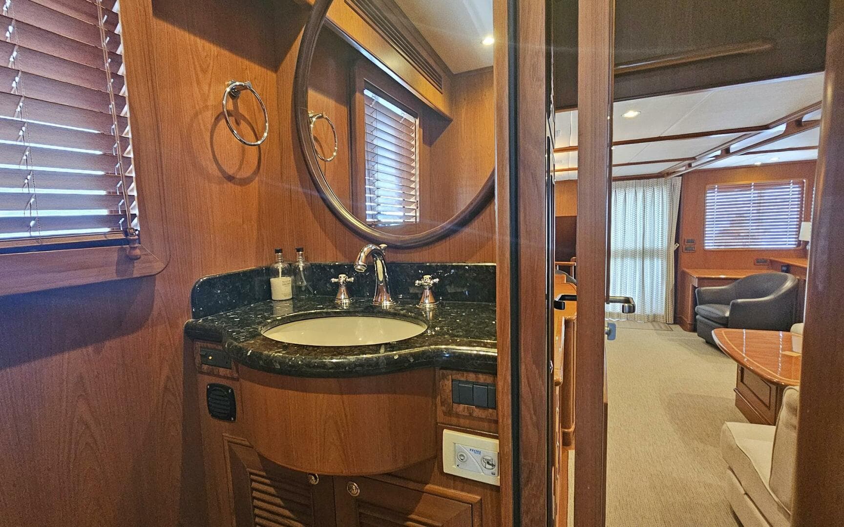 2012 Outer Reef Yachts 700 — photo 21