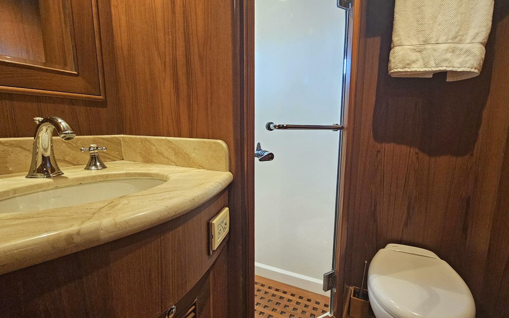 2012 Outer Reef Yachts 700 — photo 31