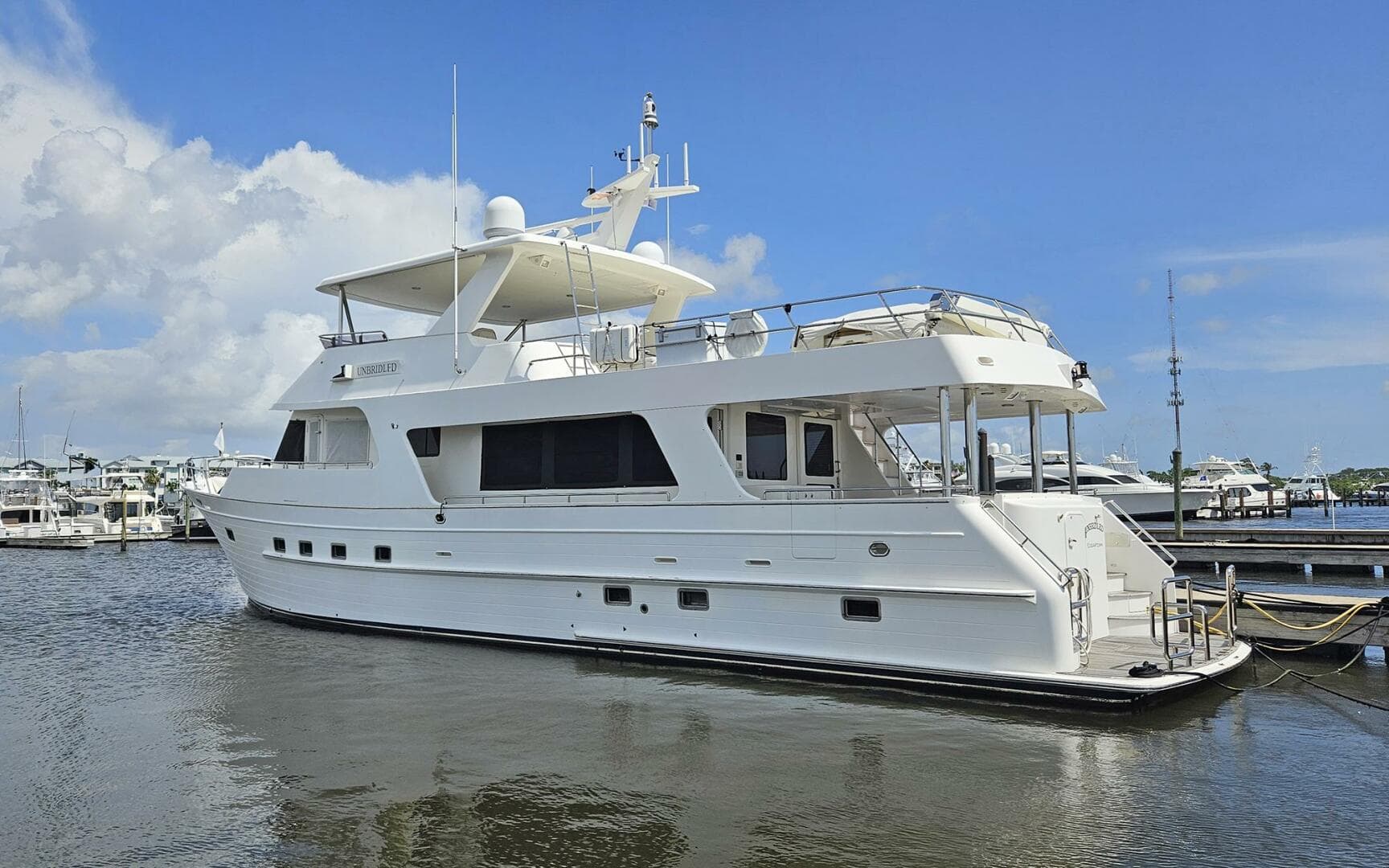 2012 Outer Reef Yachts 700 — photo 2