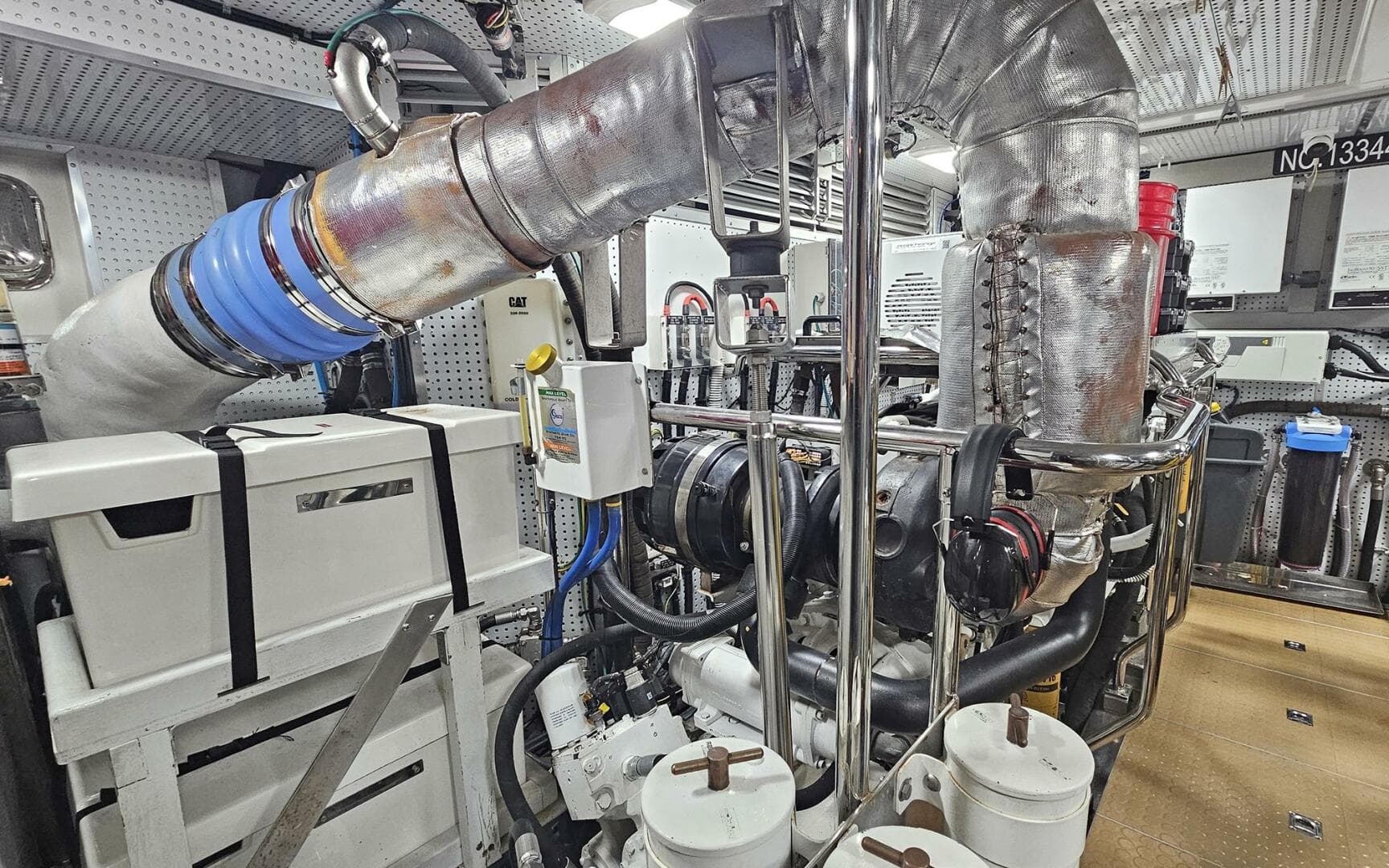 2012 Outer Reef Yachts 700 — photo 52