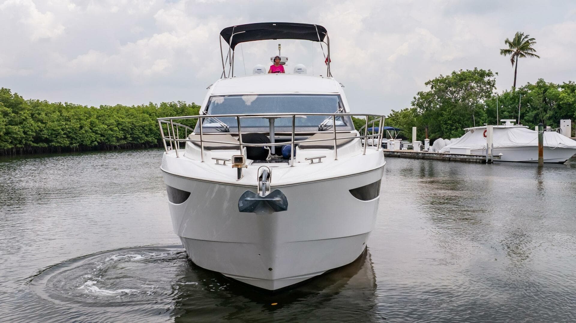 2017 Galeon 510 Skybridge — photo 3