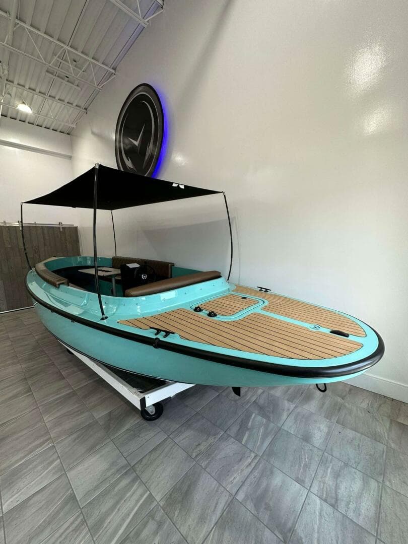 2023 Vision Fantail 217 — photo 4