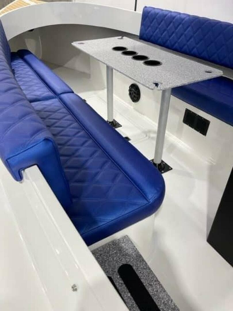 2023 Vision Fantail 217 — photo 6