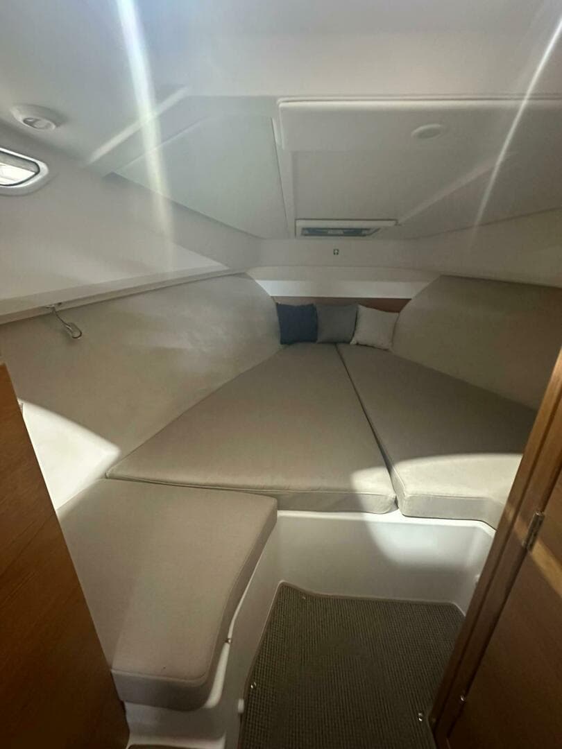 2021 Nimbus W9 — photo 2