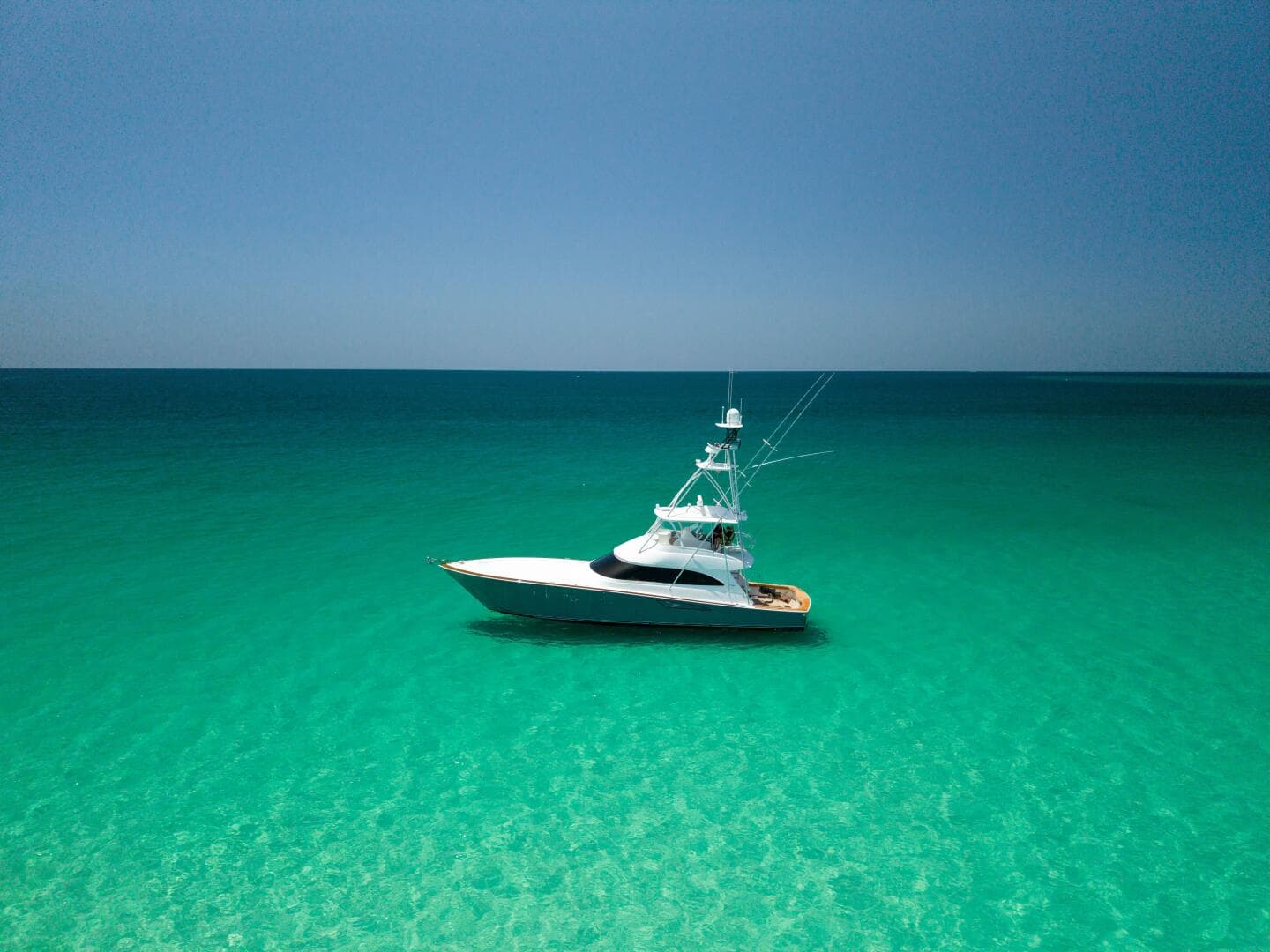 2015 Viking 62 Convertible — photo 40