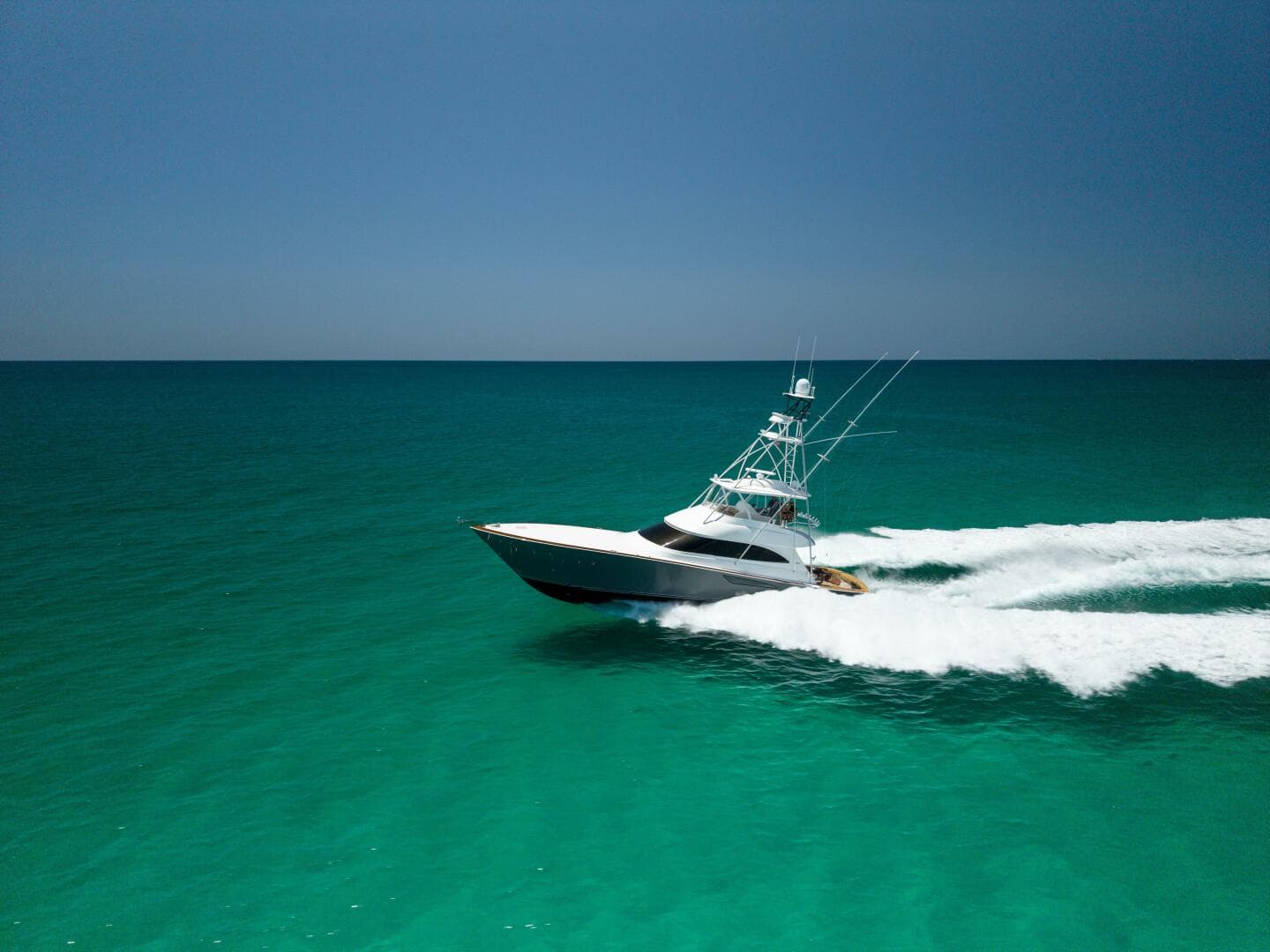 2015 Viking 62 Convertible — photo 43