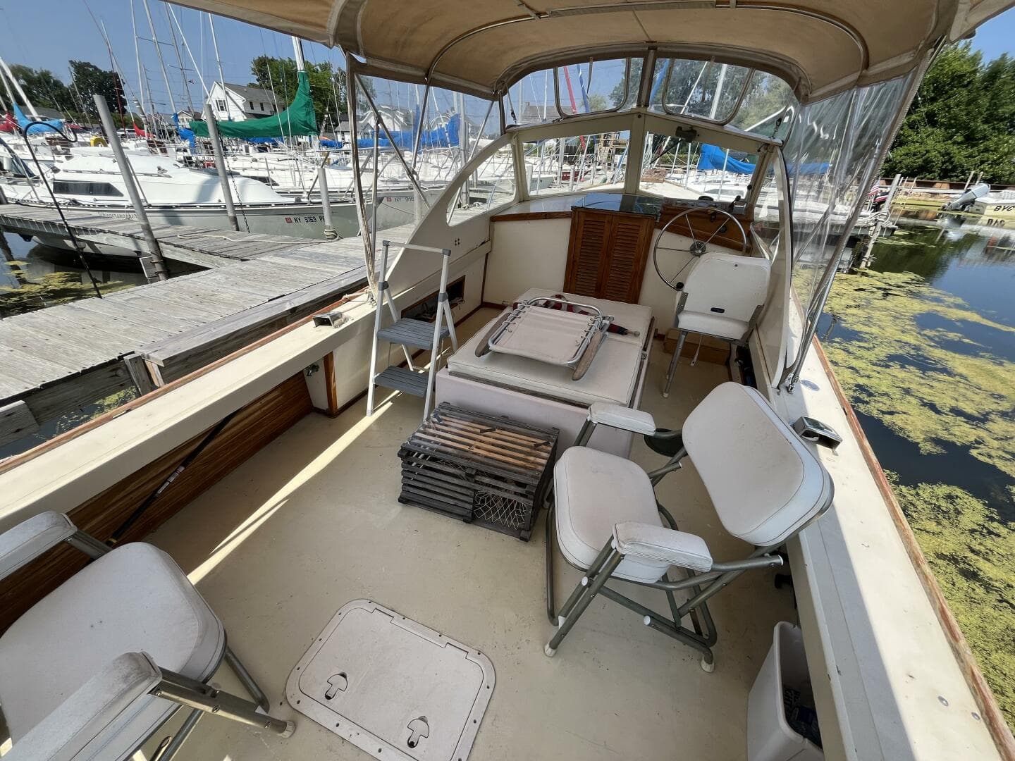 1981 Dyer 29 Flush Deck-Bass — photo 9