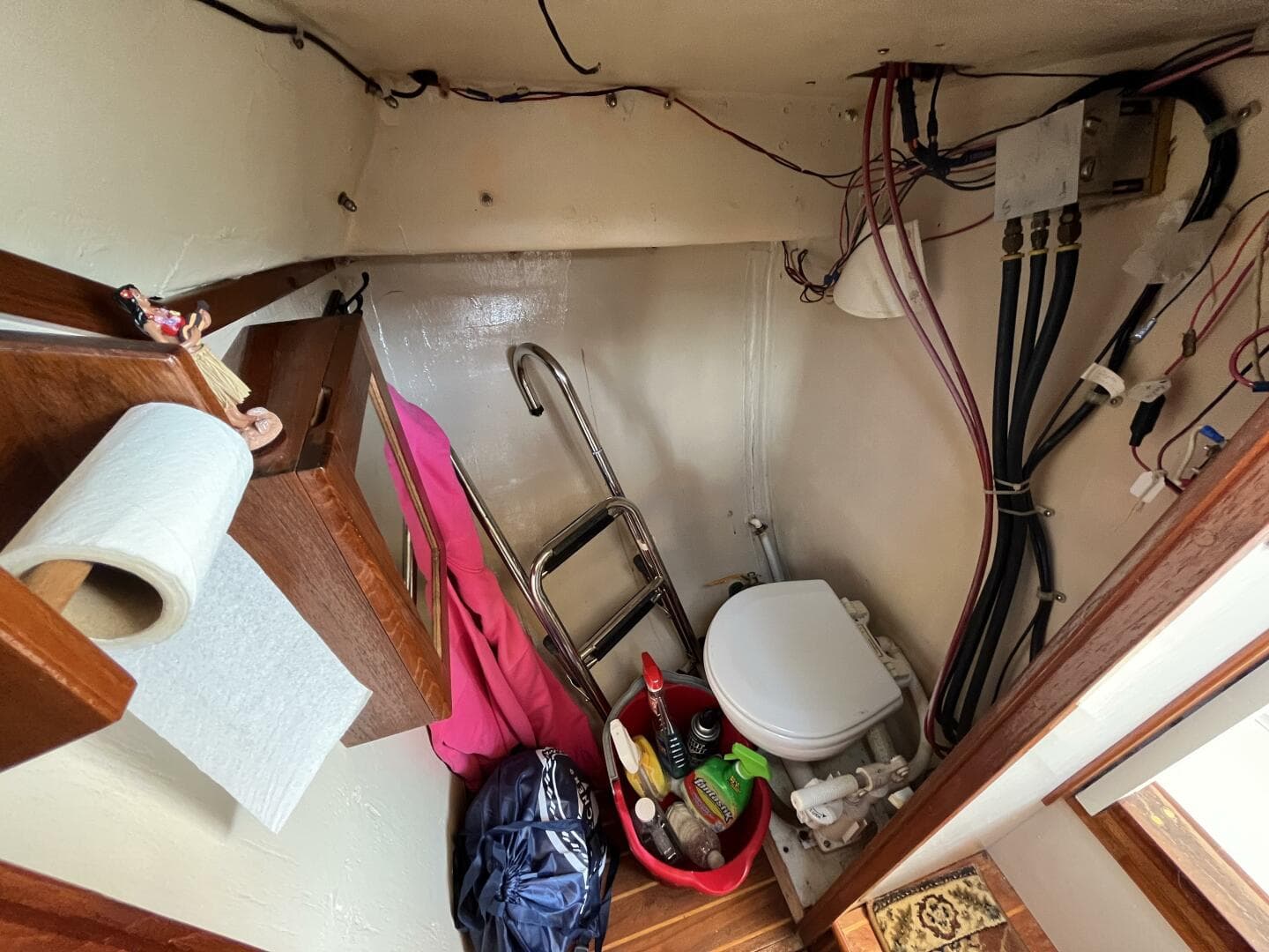 1981 Dyer 29 Flush Deck-Bass — photo 17