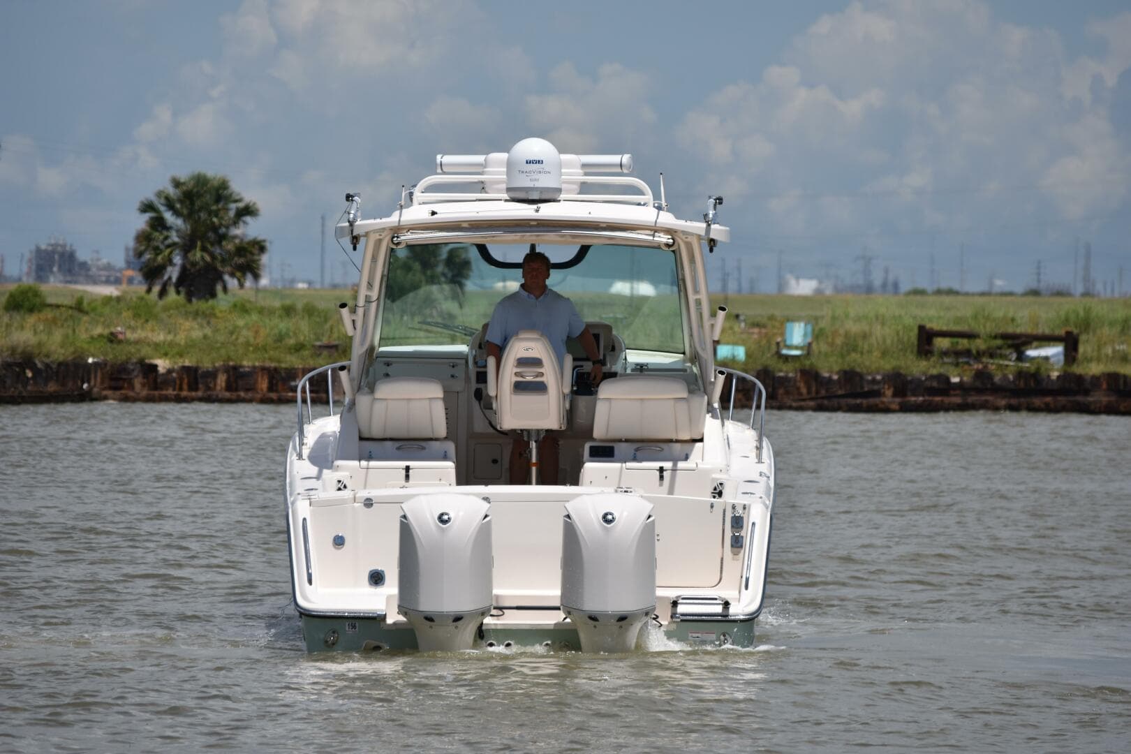 2016 Grady-White 330 Express — photo 54