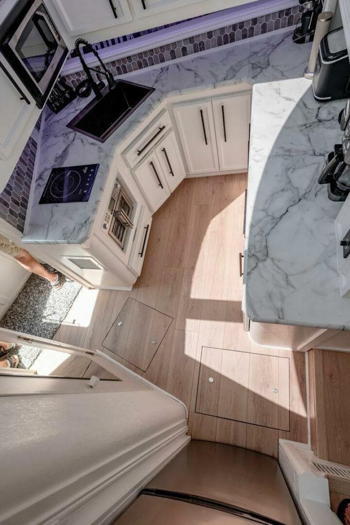 1991 Cruisers Yachts 3850 Aft Cabin — photo 39