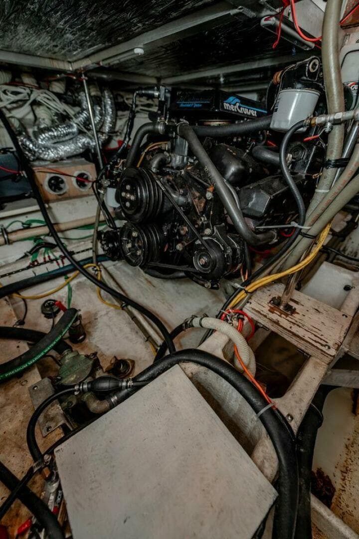 1991 Cruisers Yachts 3850 Aft Cabin — photo 45