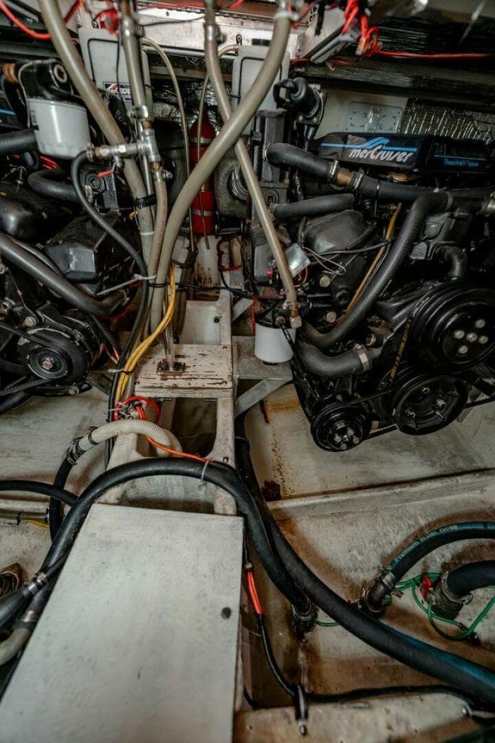 1991 Cruisers Yachts 3850 Aft Cabin — photo 43