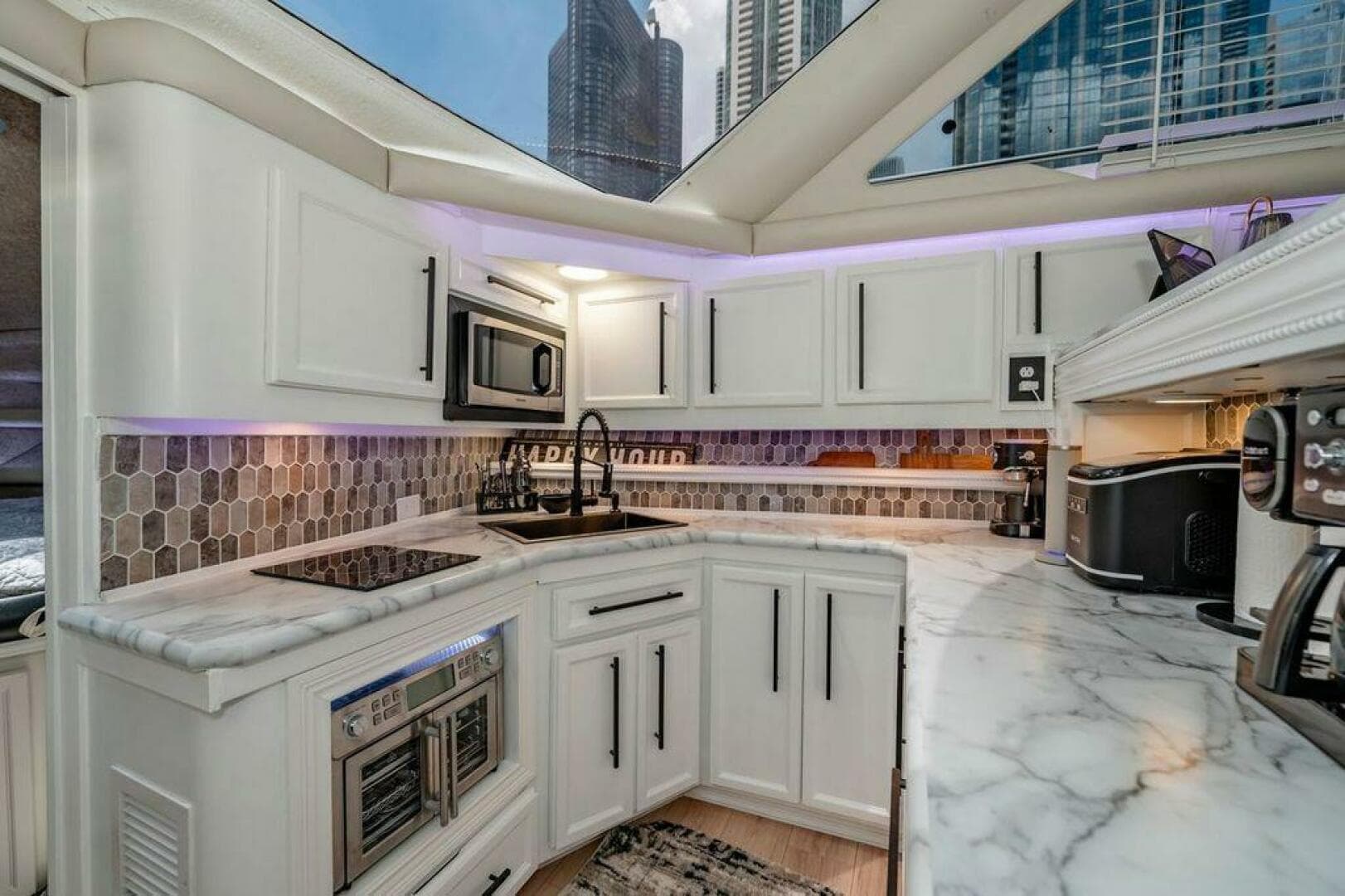 1991 Cruisers Yachts 3850 Aft Cabin — photo 17