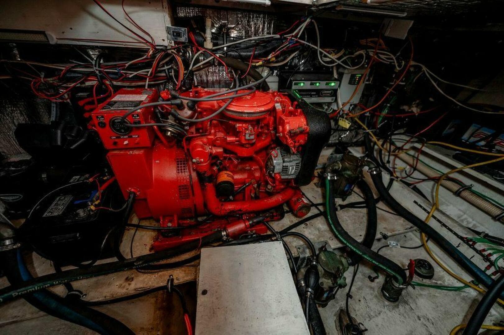 1991 Cruisers Yachts 3850 Aft Cabin — photo 47