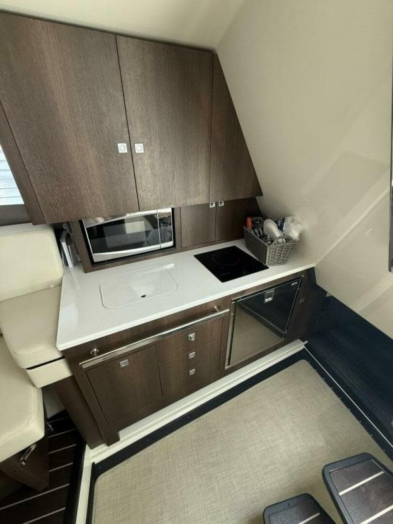 2016 Monterey 360 Sport Coupe — photo 18