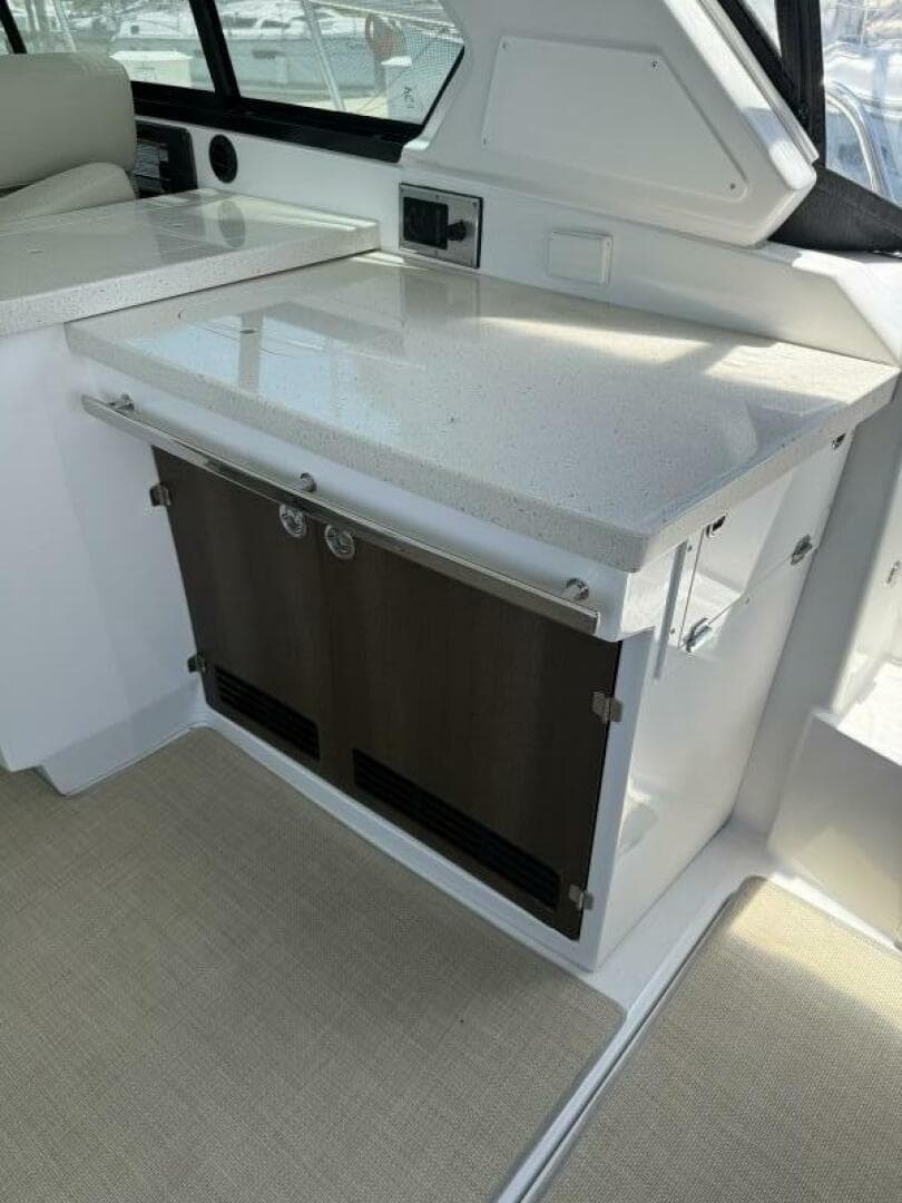 2016 Monterey 360 Sport Coupe — photo 15