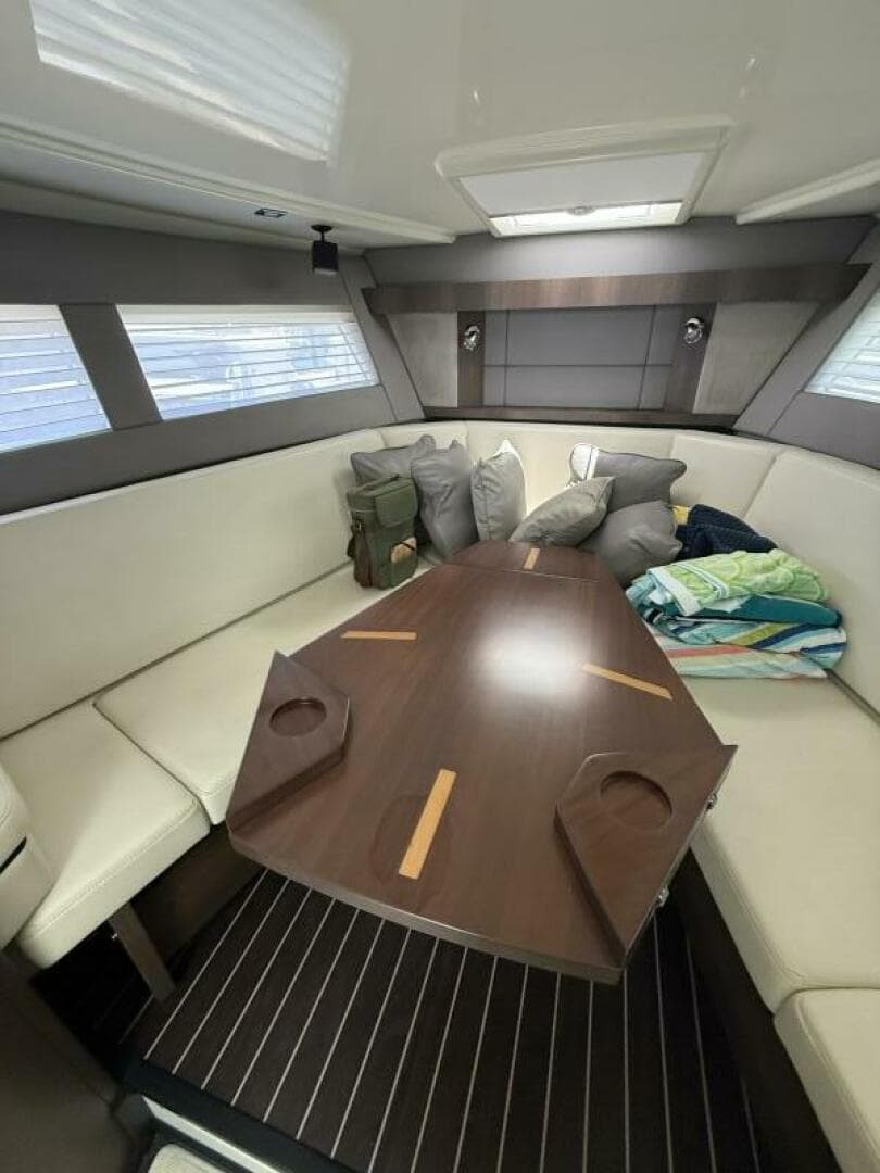 2016 Monterey 360 Sport Coupe — photo 21