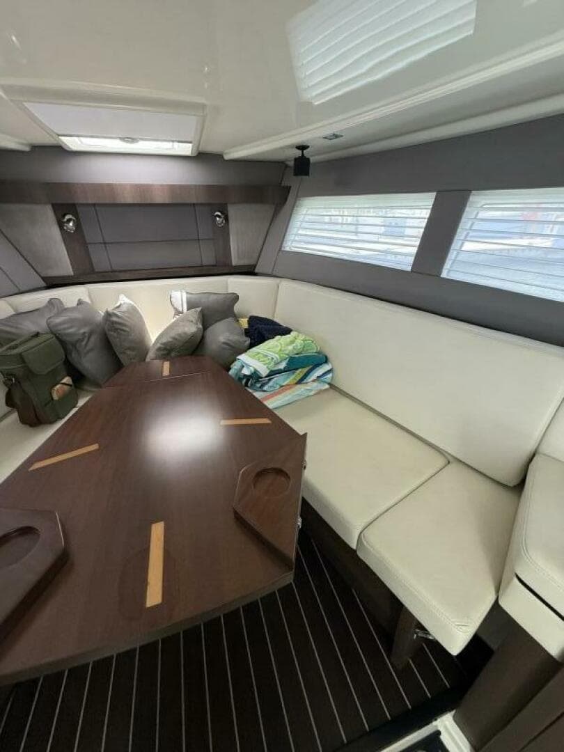 2016 Monterey 360 Sport Coupe — photo 20