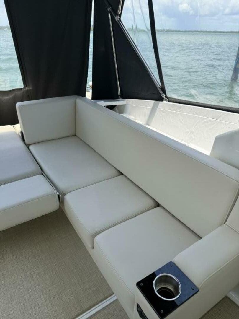 2016 Monterey 360 Sport Coupe — photo 12