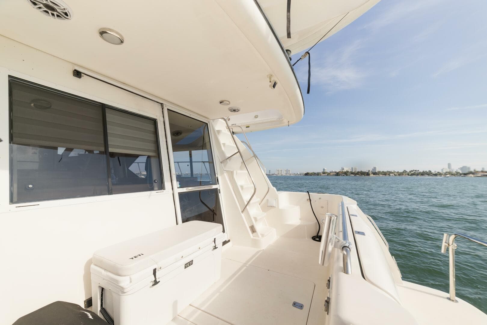 1999 Bayliner 5788 — photo 6