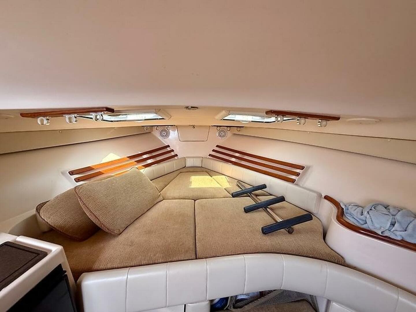 2007 Grady-White 330 Express — photo 24