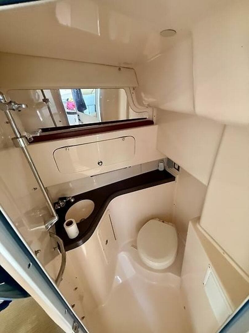 2007 Grady-White 330 Express — photo 27