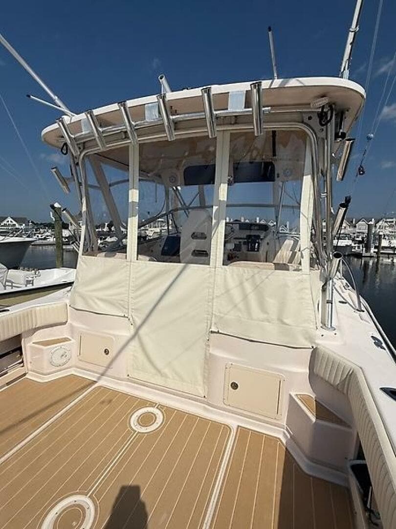 2007 Grady-White 330 Express — photo 11