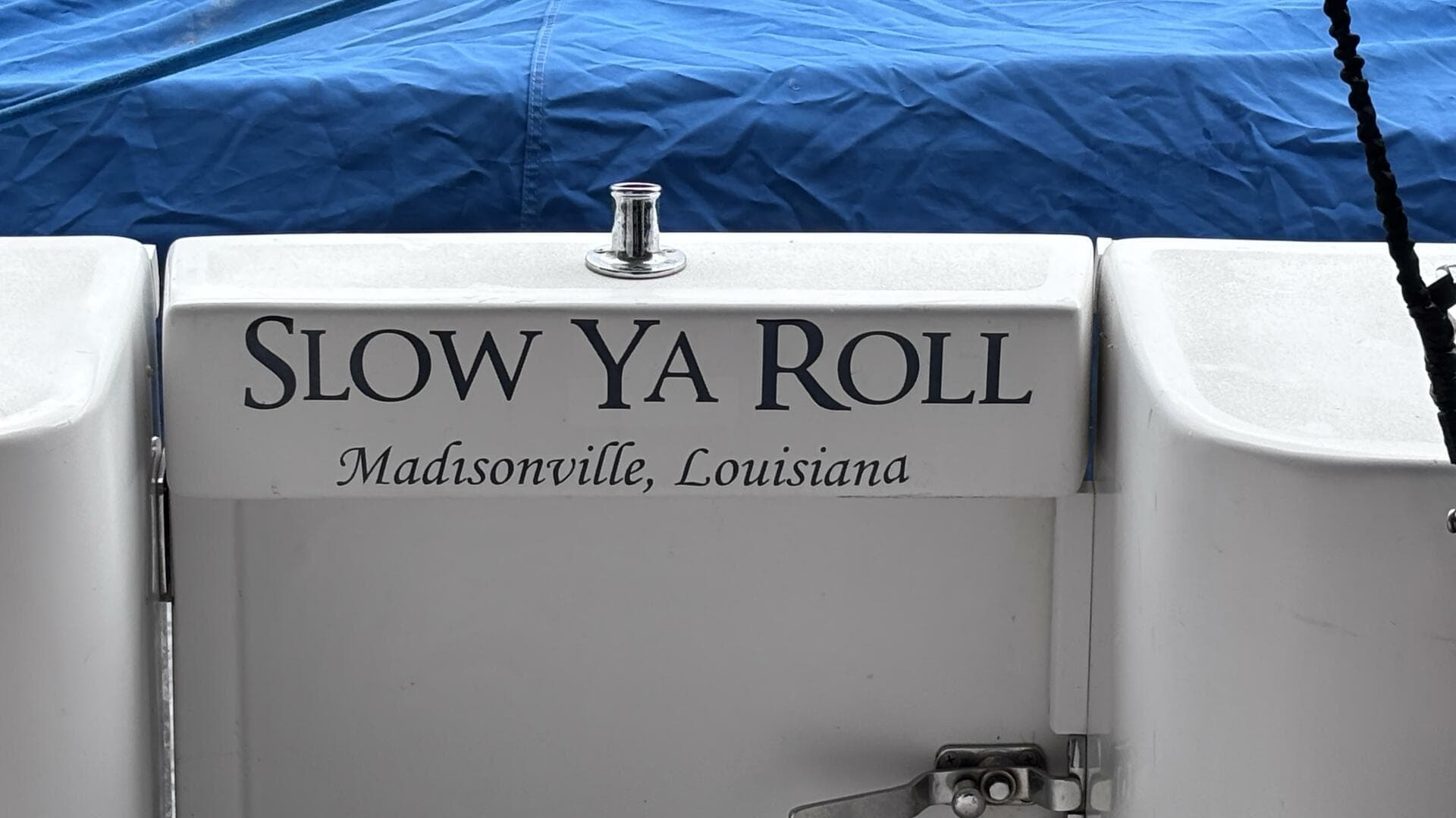 1998 Mainship 350 — photo 16