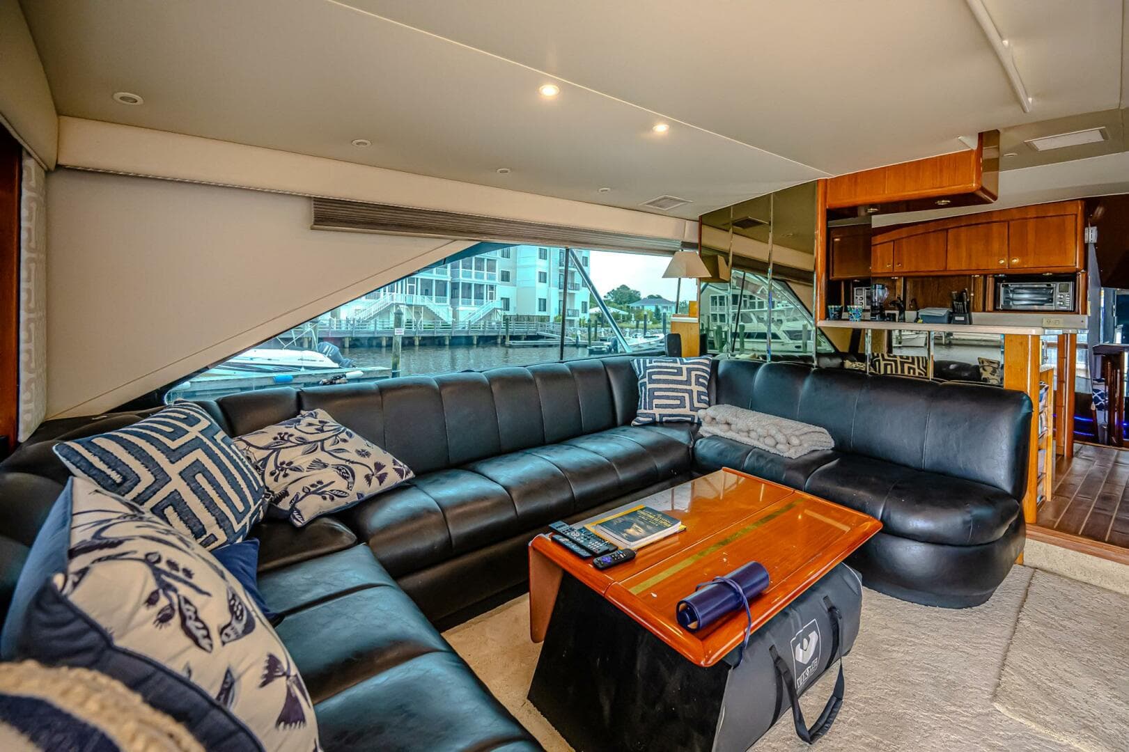 1997 Ocean Yachts 60 Super Sport Eb — photo 7