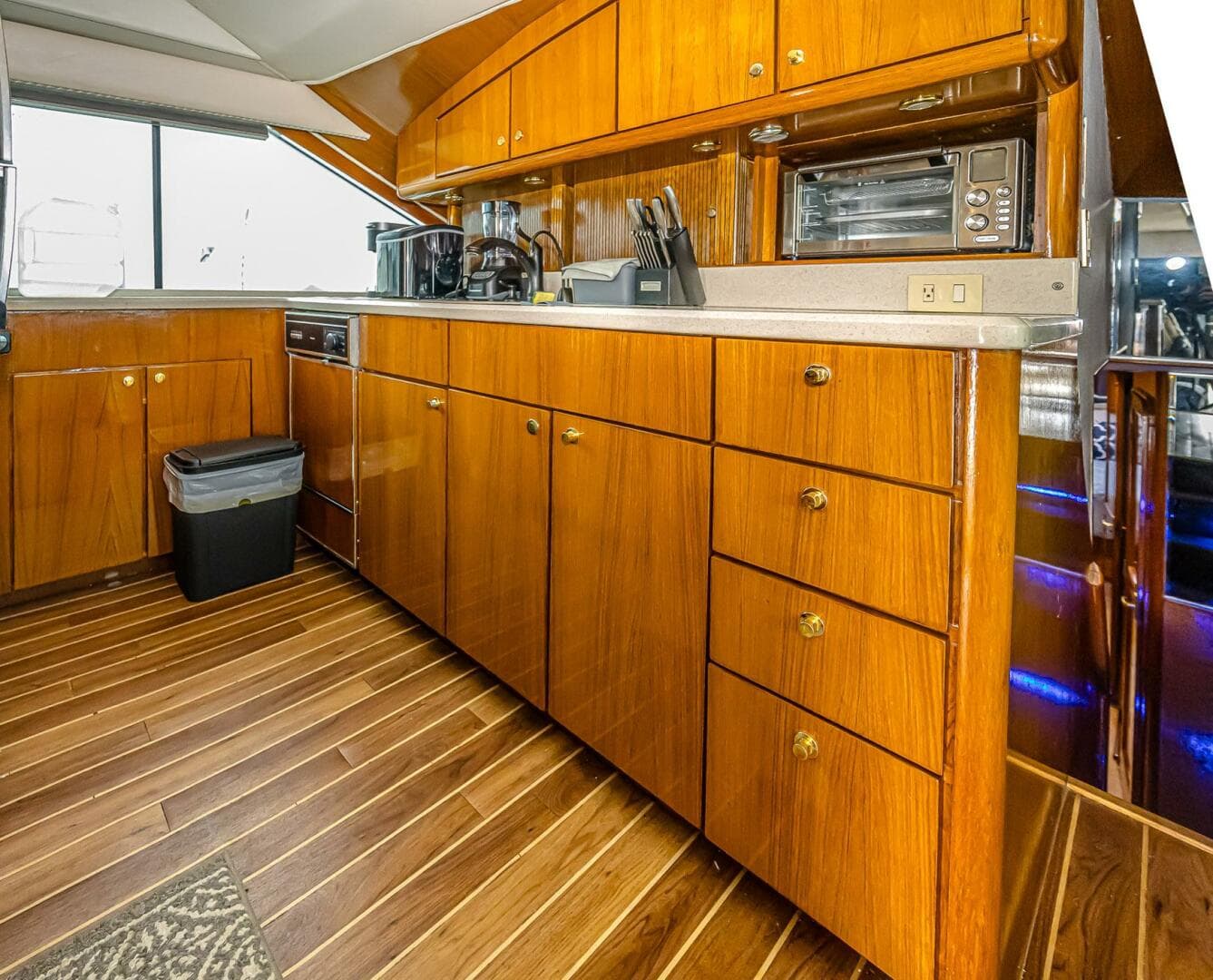 1997 Ocean Yachts 60 Super Sport Eb — photo 19