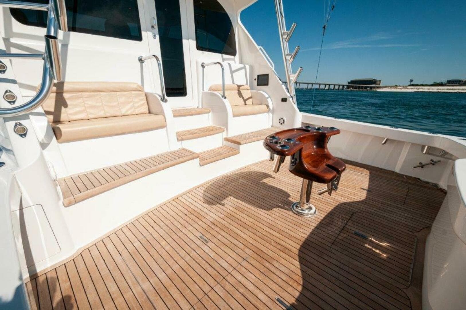 2016 Viking 52 Sport Tower — photo 48