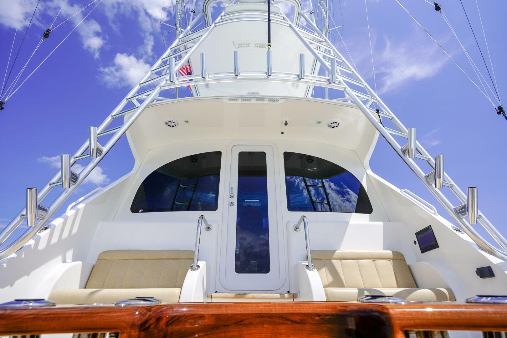 2016 Viking 52 Sport Tower — photo 36