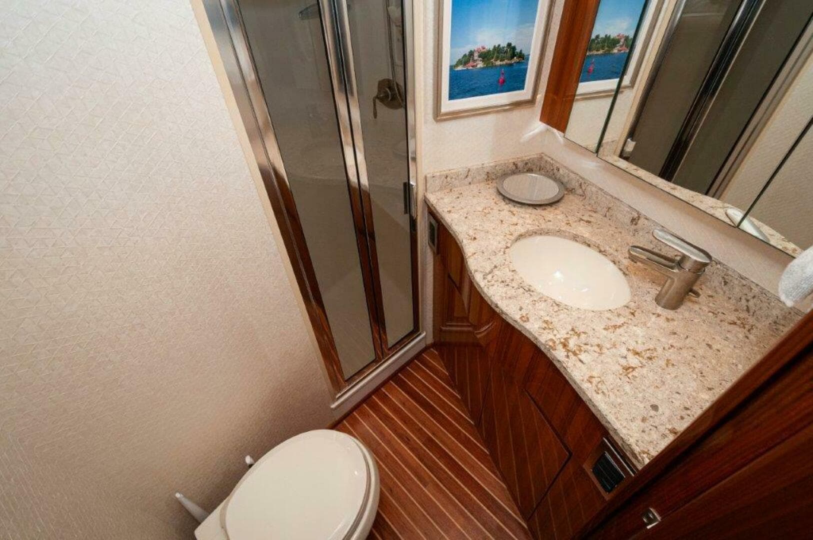 2016 Viking 52 Sport Tower — photo 16