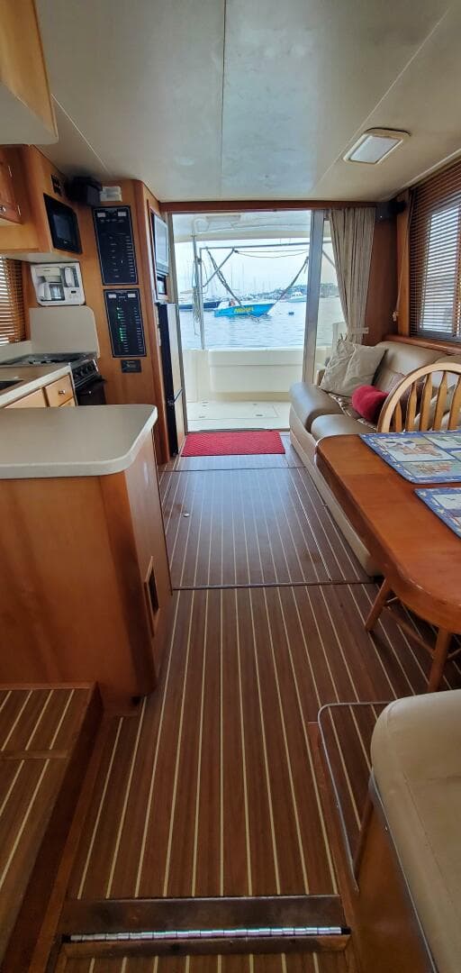 2004 Mainship 400 Trawler — photo 44