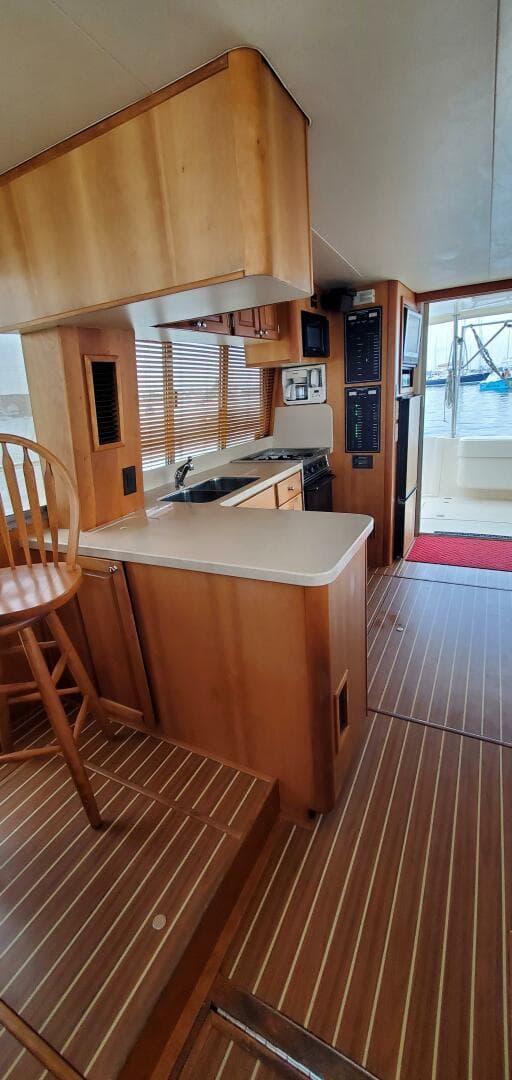 2004 Mainship 400 Trawler — photo 43