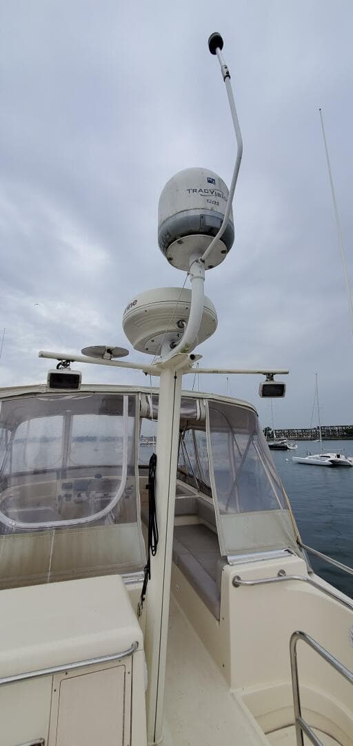 2004 Mainship 400 Trawler — photo 23