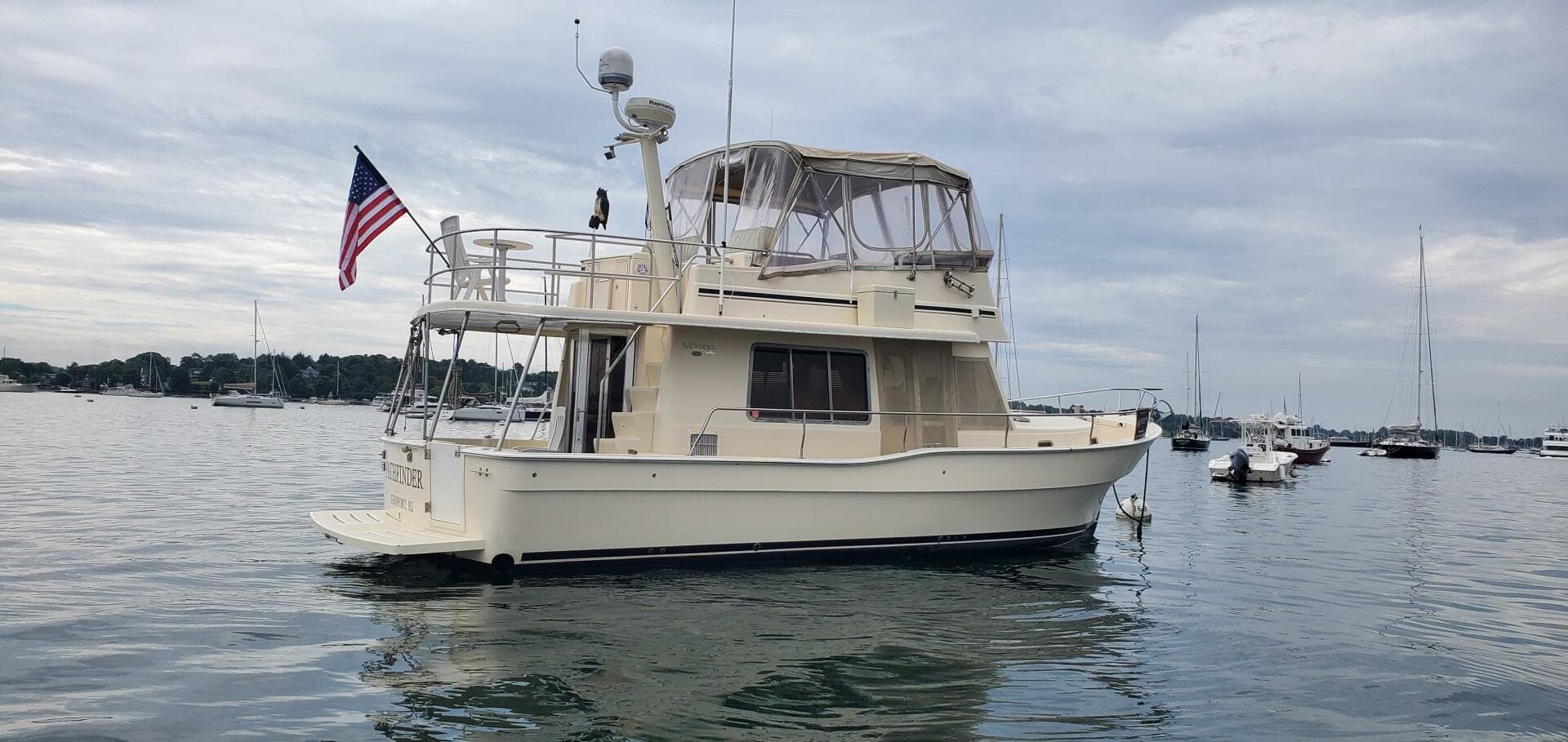2004 Mainship 400 Trawler — photo 2