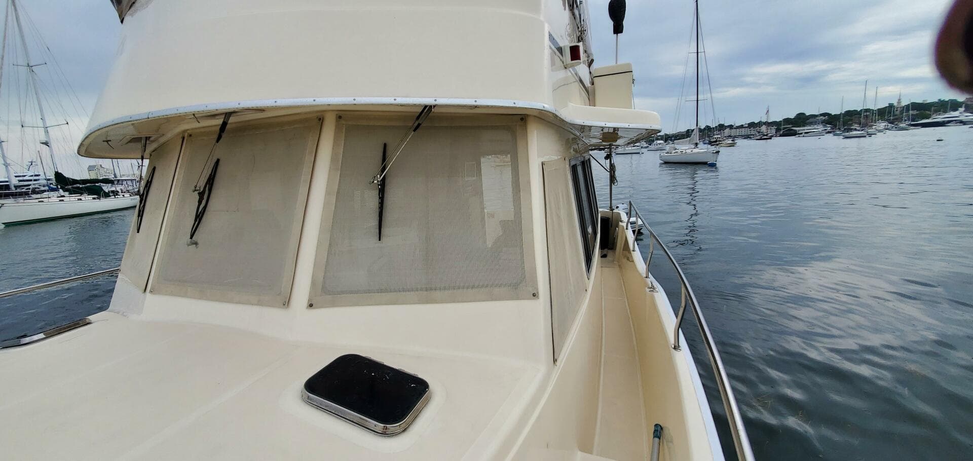 2004 Mainship 400 Trawler — photo 28
