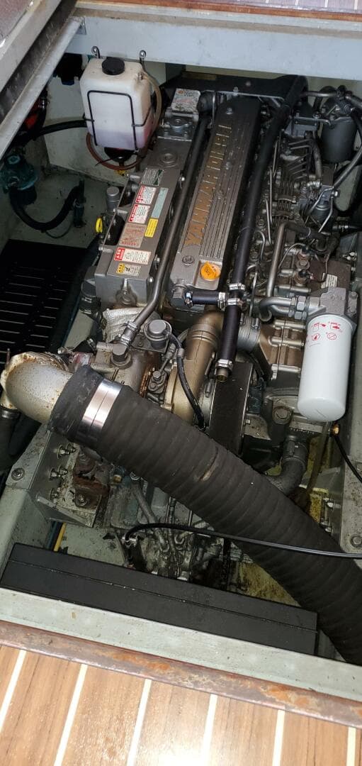 2004 Mainship 400 Trawler — photo 55