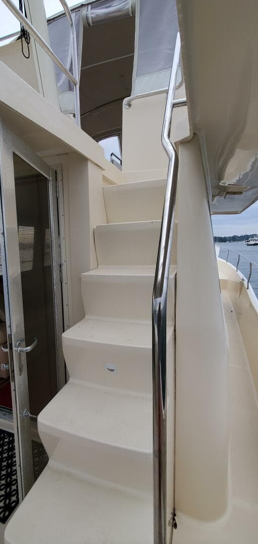 2004 Mainship 400 Trawler — photo 50