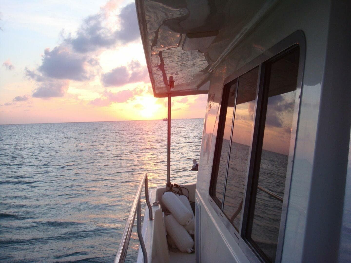 2004 Mainship 400 Trawler — photo 54