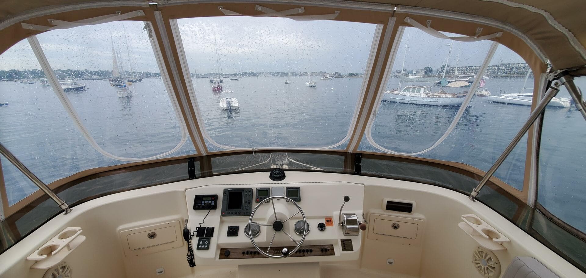 2004 Mainship 400 Trawler — photo 15