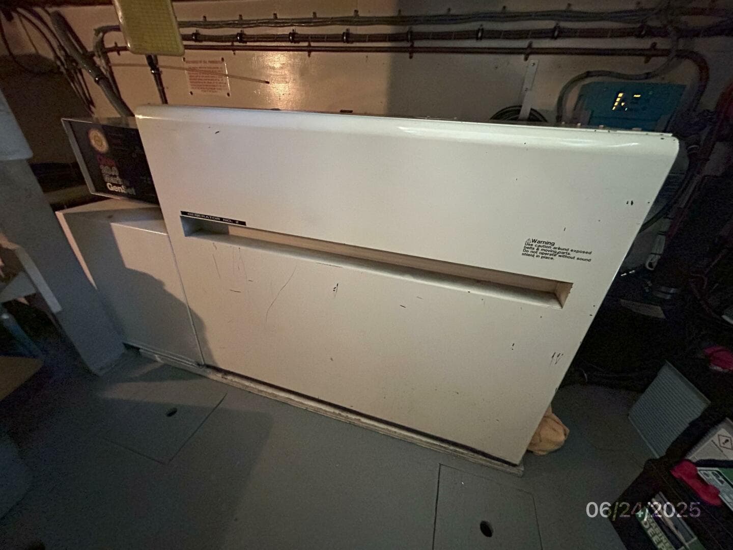 1986 Hatteras Cpmy — photo 98