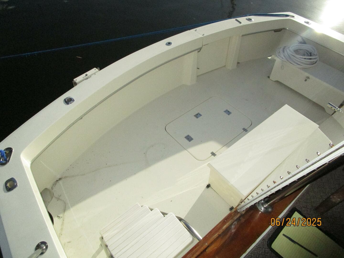 1986 Hatteras Cpmy — photo 39