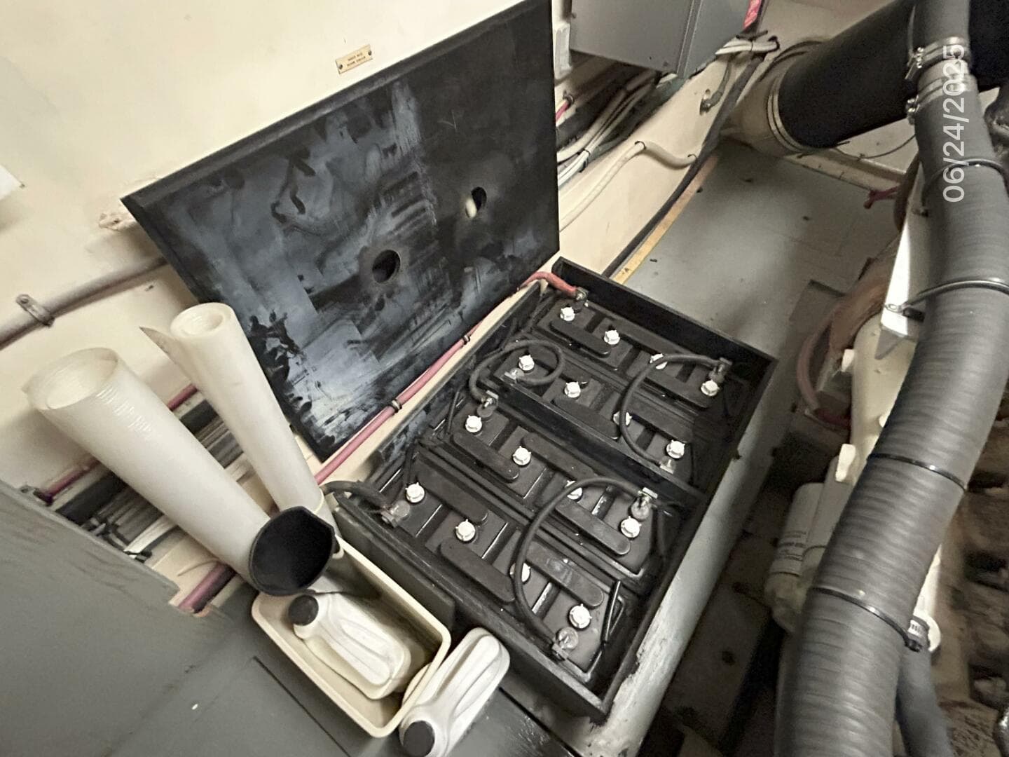 1986 Hatteras Cpmy — photo 108