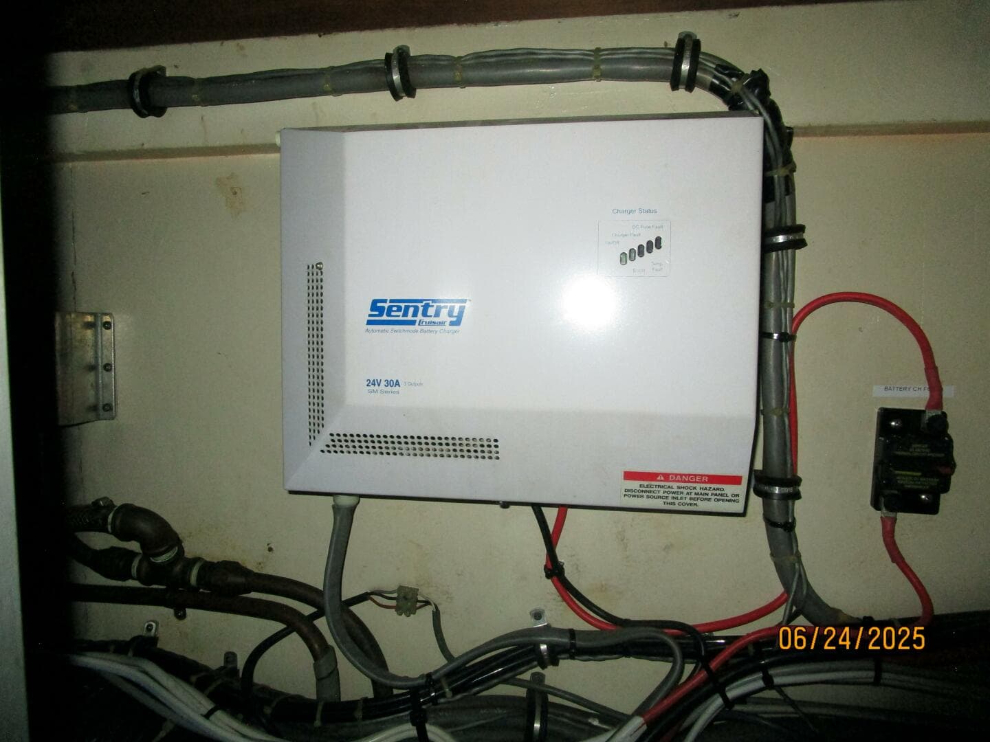 1986 Hatteras Cpmy — photo 104