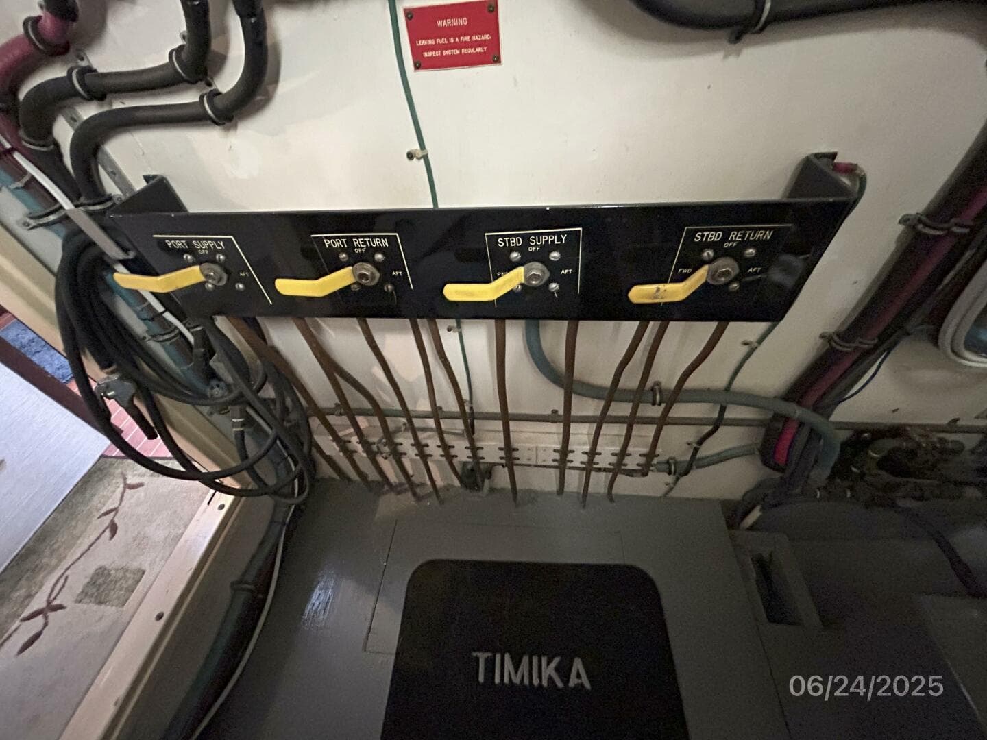 1986 Hatteras Cpmy — photo 82